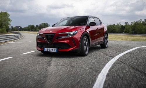 Alfa Romeo Junior Veloce: unieke sportiviteit in zijn klasse! Alfa Romeo Junior Veloce: unieke sportiviteit in zijn klasse!