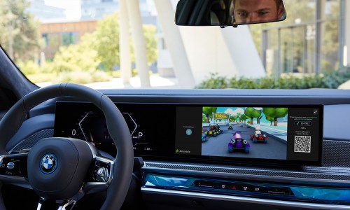 BMW gaat Tesla achterna met gamen in de elektrische auto!