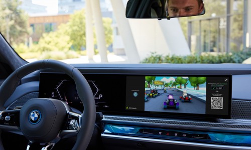 BMW gaat Tesla achterna met gamen in de elektrische auto! BMW gaat Tesla achterna met gamen in de elektrische auto!