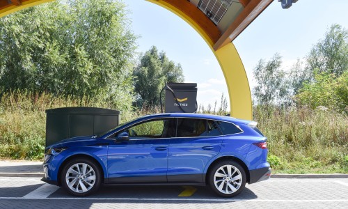 EV Driver Survey: De drempel naar elektrisch rijden wordt steeds lager EV Driver Survey: De drempel naar elektrisch rijden wordt steeds lager