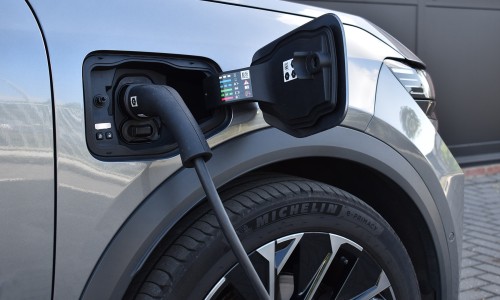 "Grote bedrijven moeten vanaf 2030 elektrisch rijden"