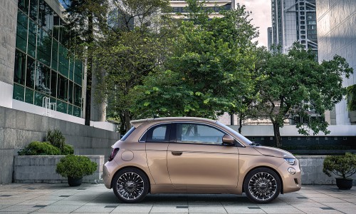 Dit zijn alle uitvoeringen van de elektrische Fiat 500e Dit zijn alle uitvoeringen van de elektrische Fiat 500e