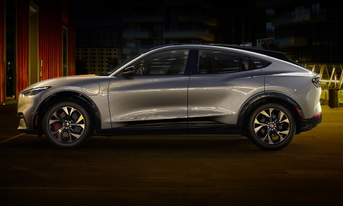 De elektrische Ford Mustang Mach-E krijgt een prijskaartje De elektrische Ford Mustang Mach-E krijgt een prijskaartje