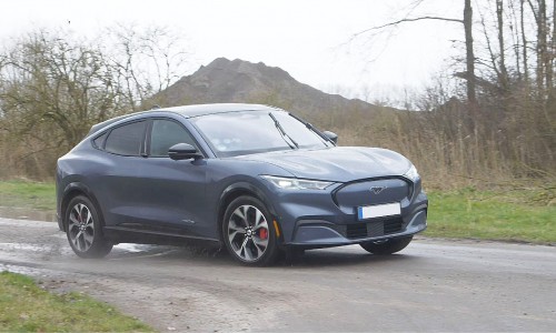 Video: de Ford Mustang Mach E heeft een persoonlijke energiemonitor aan boord