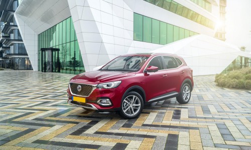 MG introduceert de EHS Plug-in Hybride als haar tweede model in Nederland MG introduceert de EHS Plug-in Hybride als haar tweede model in Nederland