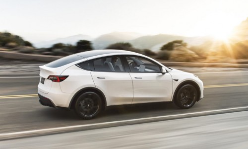 Tesla Model Y snel leasen? Kies voor zwart of wit als lakkleur