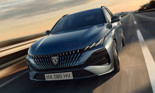 De Peugeot 308 is vernieuwd met een nog scherper design
