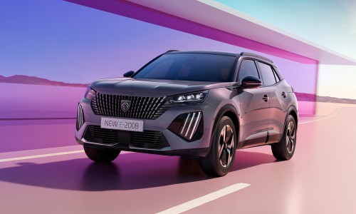 De vernieuwde Peugeot e-2008 krijgt een prijskaartje van net geen 39.000 euro De vernieuwde Peugeot e-2008 krijgt een prijskaartje van net geen 39.000 euro