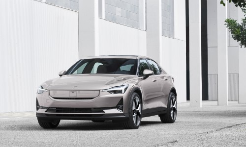 De Polestar 2 vernieuwd: een kleine facelift en tot wel 635 kilometer actieradius