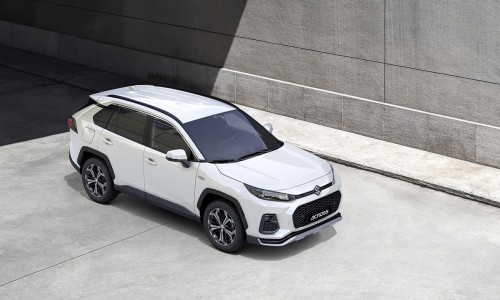 Suzuki lanceert compleet nieuwe plug-in hybride SUV... of toch niet? Suzuki lanceert compleet nieuwe plug-in hybride SUV... of toch niet?