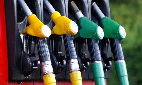 Shell moet fors verduurzamen, gaat elektrische revolutie nu in de volgende versnelling? Shell moet fors verduurzamen, gaat elektrische revolutie nu in de volgende versnelling?
