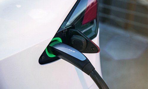 Het aantal elektrische laadpunten in Nederland is de 50.000 gepasseerd