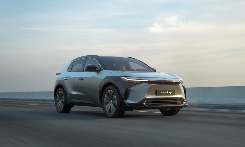 De elektrische Toyota bZ4X wordt een échte terreinauto