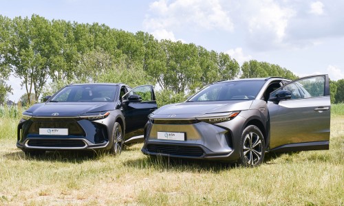 Proefrijden in de elektrische Toyota bZ4X? Dat kan bij ActivLease! Proefrijden in de elektrische Toyota bZ4X? Dat kan bij ActivLease!