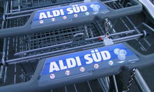 Aldi plaatst 28 snellaadstations voor gratis opladen in Duitsland Aldi plaatst 28 snellaadstations voor gratis opladen in Duitsland