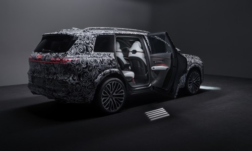 Eerste beelden Audi Q9 onthuld, de SUV waarin we nooit meer willen uitstappen