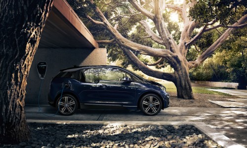 Leasetoppers! De nieuwe BMW i3 en BMW i3s kan u nu leasen bij ActivLease