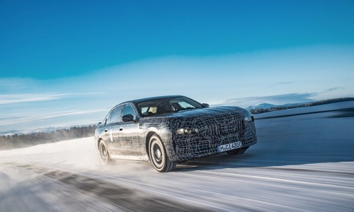 Voor het eerst op de foto: de volledig elektrische BMW i7