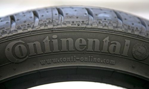Bandenfabrikant Continental wil accufabriek voor elektrische auto's beginnen Bandenfabrikant Continental wil accufabriek voor elektrische auto's beginnen