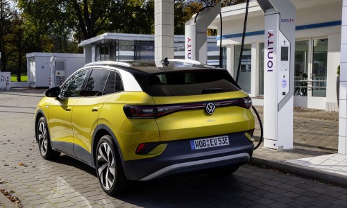 Winst voor de stekkerauto: 'Elektrisch rijden soms al goedkoper dan benzine' Winst voor de stekkerauto: 'Elektrisch rijden soms al goedkoper dan benzine'