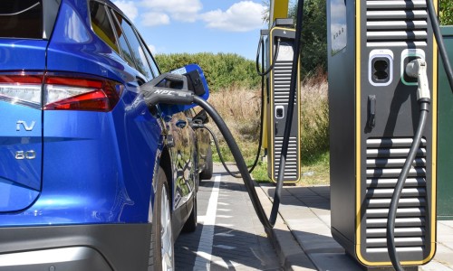 Half miljoen elektrische auto's in Nederland, ook hybride auto populair Half miljoen elektrische auto's in Nederland, ook hybride auto populair