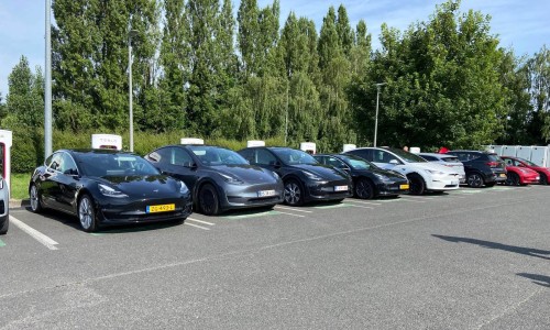 Met een Tesla Model 3 op vakantie naar Frankrijk: geen laadpaalstress! Met een Tesla Model 3 op vakantie naar Frankrijk: geen laadpaalstress!