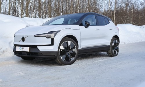 Elektrisch auto rijden in de winter? Dat heeft verrassend veel voordelen Elektrisch auto rijden in de winter? Dat heeft verrassend veel voordelen