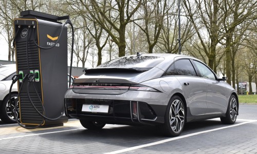 Fastned bereikt mijlpaal van 400 snellaadstations in Europa