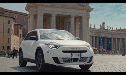Verrassing! Fiat 600e laat zich voor het eerst zien in korte video Verrassing! Fiat 600e laat zich voor het eerst zien in korte video
