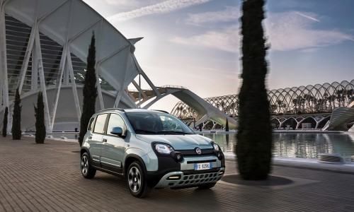 Zelfs de Fiat Panda gaat over op elektrisch: nu te bestellen als hybrid! Zelfs de Fiat Panda gaat over op elektrisch: nu te bestellen als hybrid!