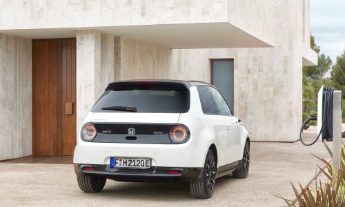 Dit zit er standaard op de Honda e, vanaf nu te bestellen!