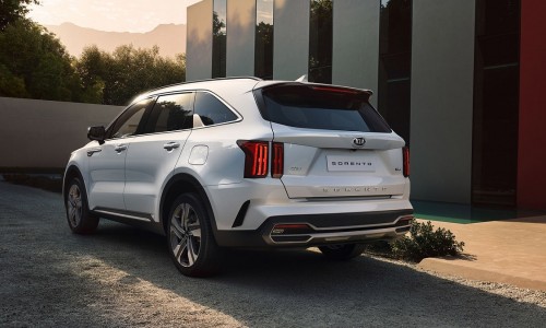 De nieuwe Kia Sorento rijdt voortaan elektrisch! De nieuwe Kia Sorento rijdt voortaan elektrisch!