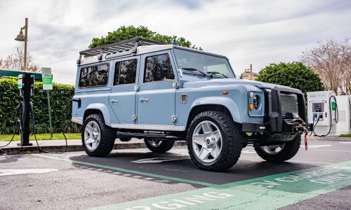 Elektrische Land Rover Defender met Tesla-motor nu leverbaar