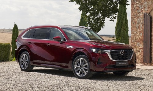 Nieuwe Mazda CX-80 onthuld: Plug-in hybrid SUV met zeven zitplaatsen Nieuwe Mazda CX-80 onthuld: Plug-in hybrid SUV met zeven zitplaatsen