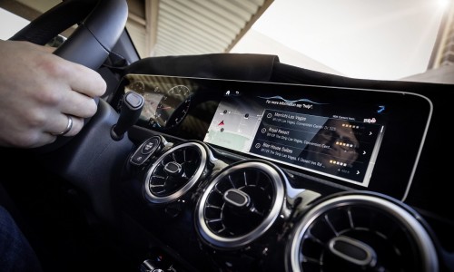 Mercedes-Benz User Experience maakt van uw auto een persoonlijke assistent