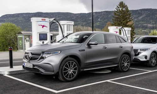 Dit is waar de Mercedes EQC een voorsprong pakt op Tesla