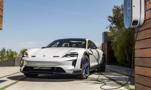 Deze elektrische Porsche Mission E Cross Turismo gaat er écht komen! Deze elektrische Porsche Mission E Cross Turismo gaat er écht komen!