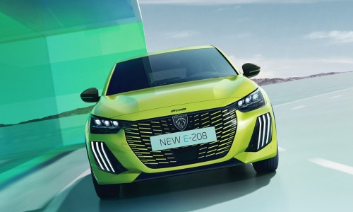 Peugeot 208 haalt uit met nieuw design en 400 km elektrische actieradius Peugeot 208 haalt uit met nieuw design en 400 km elektrische actieradius