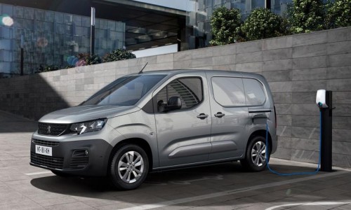 Peugeot zet vol in op elektrische bestelauto's met de Peugeot e-Partner Peugeot zet vol in op elektrische bestelauto's met de Peugeot e-Partner