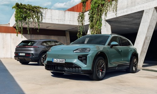 Elektrische Porsche Cayenne heeft 1.156 pk en kan draadloos laden