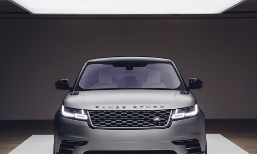 De nieuwe Range Rover Velar toont zijn ongekende klasse