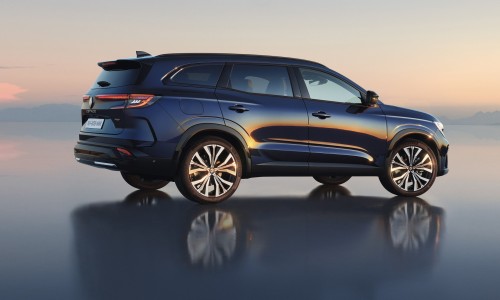 Renault Espace maakt terugkeer als SUV met 5 of 7 zitplaatsen Renault Espace maakt terugkeer als SUV met 5 of 7 zitplaatsen