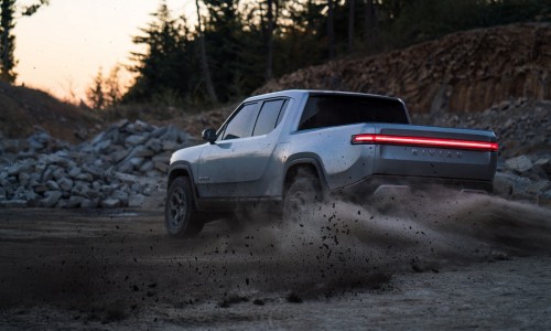 Dit is de Rivian R1T, een razendsnelle elektrische pick-up met 640 km range