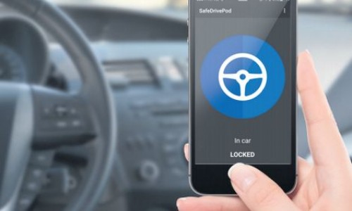 Voorkom smartphone gebruik in uw leaseauto met de 'SafeDrivePod'
