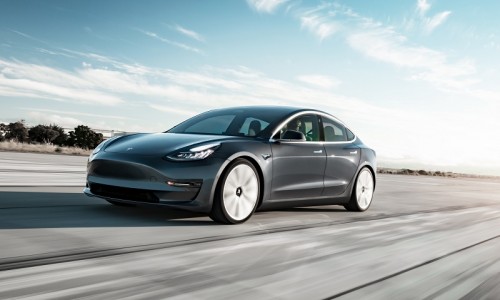 Het verschil tussen Autopilot en Full Self-Driving van Tesla