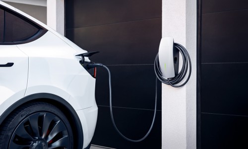 Toch waar: binnenkort draadloos opladen met uw Tesla?