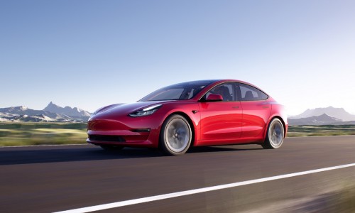 Tesla Model 3 laat voortaan hogere actieradius zien na update