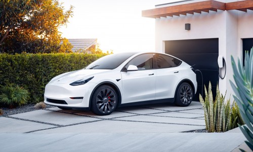 7 redenen om dit jaar nog een Tesla Model Y te leasen