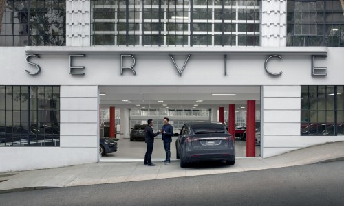 Geef je Tesla zelf een onderhoudsbeurt met deze instructies Geef je Tesla zelf een onderhoudsbeurt met deze instructies