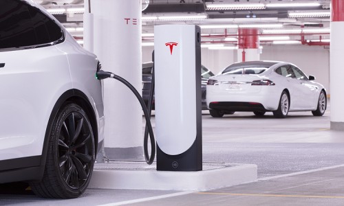 Netflix kijken tijdens het opladen van uw Tesla, binnenkort kan het